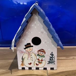 Snow Couple Bird House with Snowflake Rooftop & Glitter Decorations on Sides